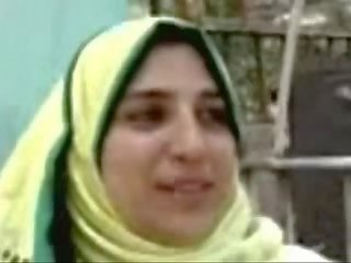Mesir hijab sharmota ngisep a pecker - live.arabsonweb.com