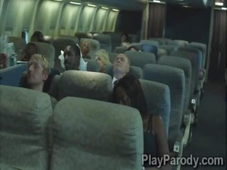 2 oversexed stewardesses tietää miten kohteeseen ole hyvä the passengers