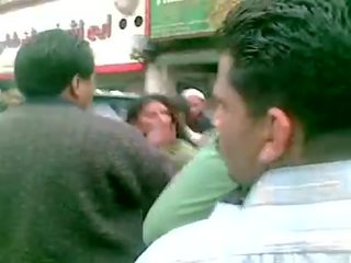Ms Fighting In Gulberg Lahore - Youtube