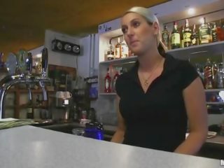 I madh cica amatore bartender payed qirje