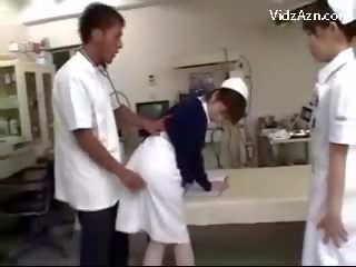 Şepagat uýasy getting her amjagaz rubbed by professor and 2 nurses at the surgery