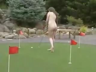 Játszik golf mert a viewers!